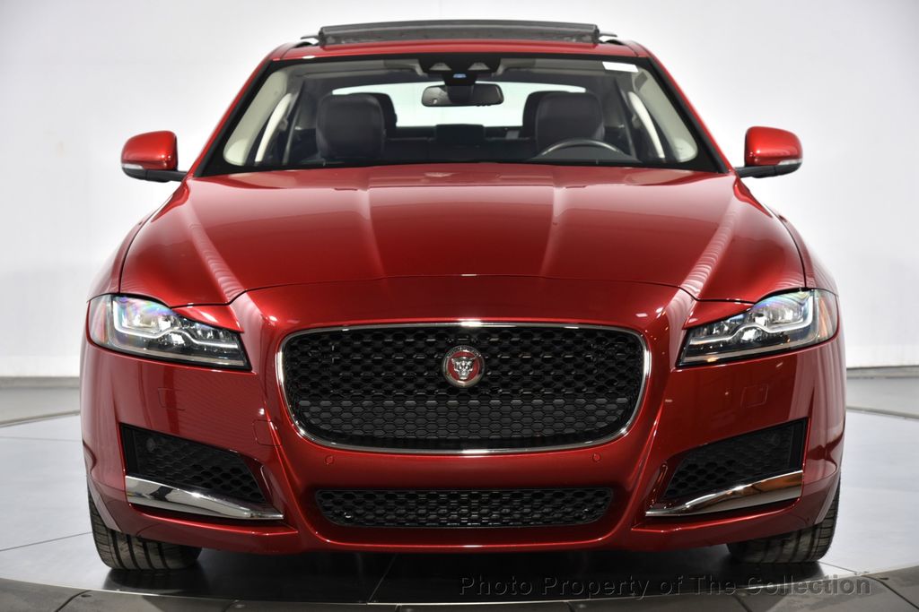 Pre-Owned 2017 Jaguar XF 35t Premium